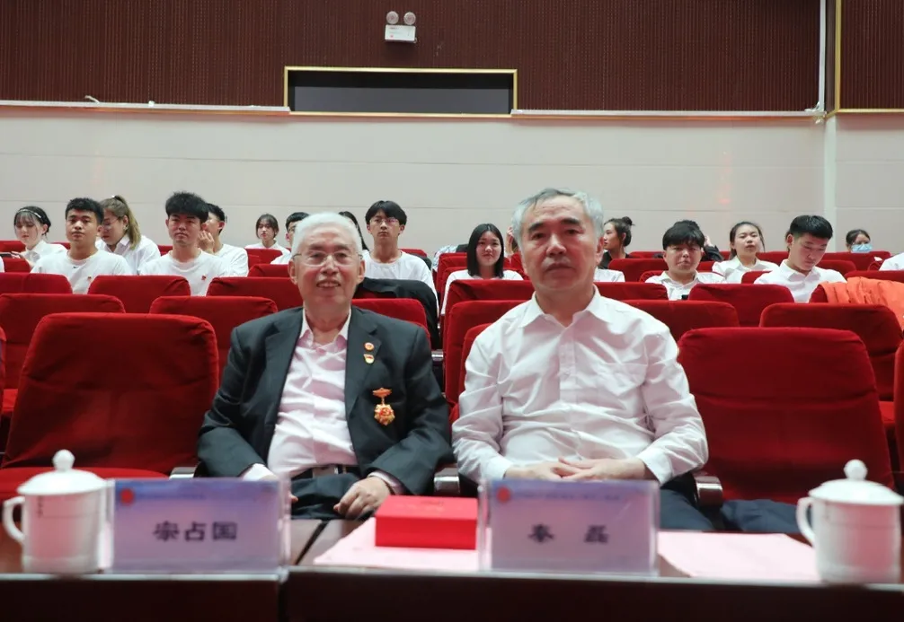 长春科技学院举办庆祝建党100周年师生合唱大赛