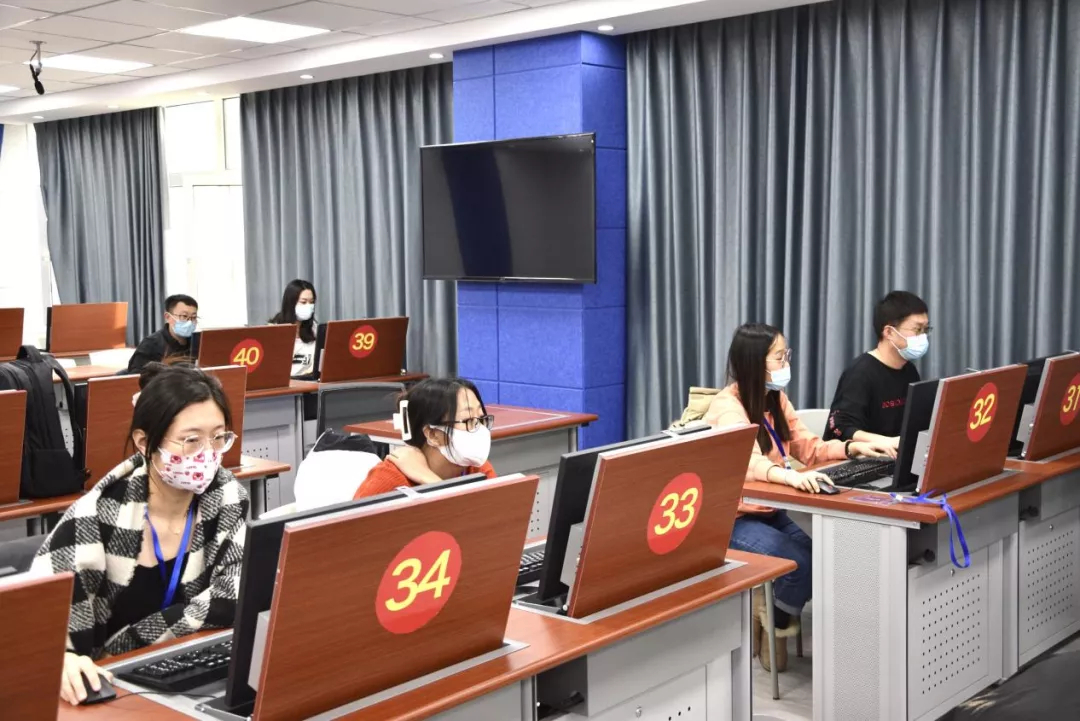 长春科技学院教师在2021年“振兴杯”吉林省青年职业技能大赛职工组竞赛中获得第一名